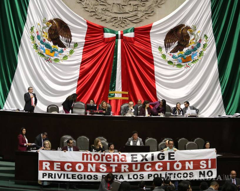 $!Diputados aumentan salario a Peña Nieto y secretarios para 2018