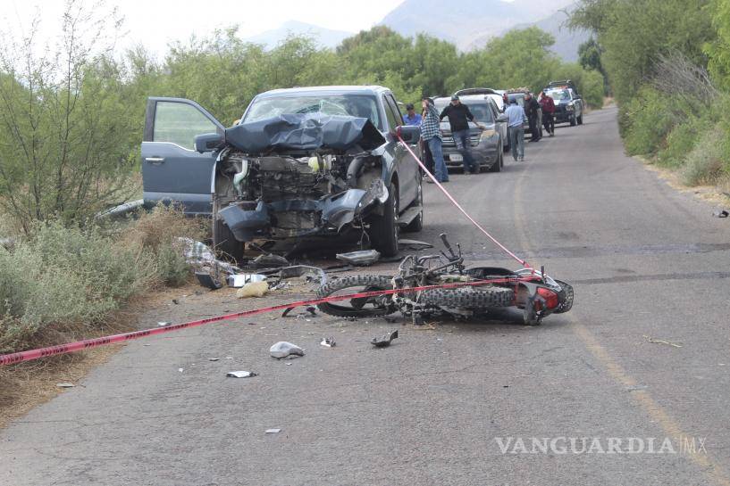 $!El conductor de la camioneta fue asegurado por autoridades y puesto a disposición del Ministerio Público para el deslinde de responsabilidades.