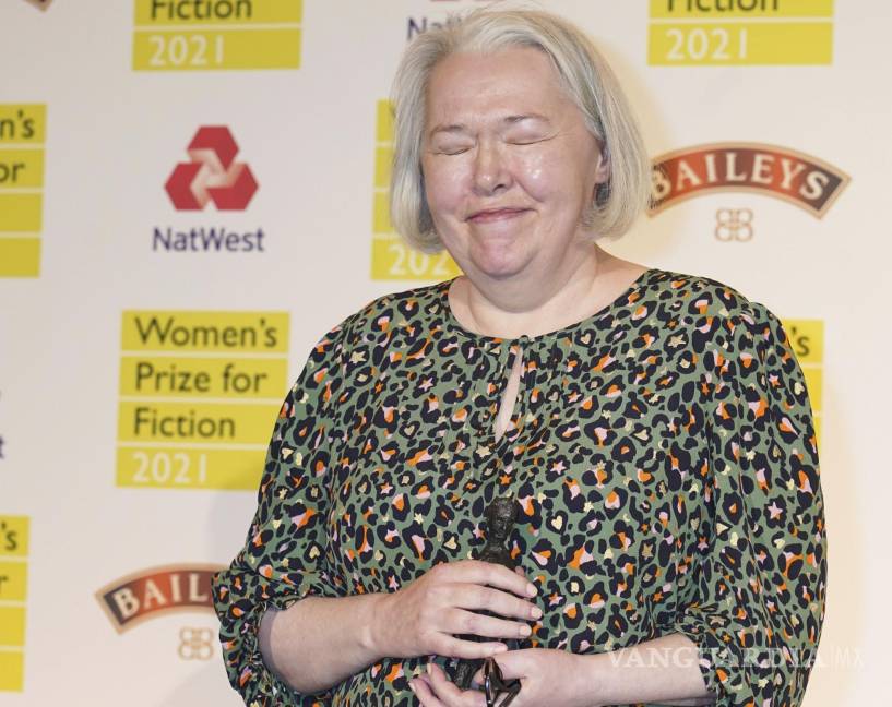 $!Susanna Clarke gana el Premio Femenino de Ficción 2021 por su libro ‘Piranesi’ en Londres, el miércoles 8 de septiembre de 2021. AP/Ian West /PA