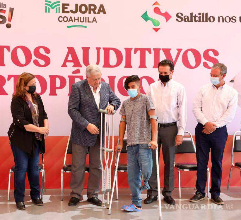 $!El Alcalde indicó que se han entregado más de mil 100 apoyos económicos a personas con discapacidad, además de trabajar con 11 empresas de la región para impulsar su inclusión laboral.