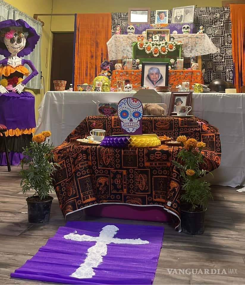 $!¿Ya viste estos altares en Saltillo? Dedicados a familiares, Walt Disney, Juan Gabriel, Cri-Cri y más (Fotos)