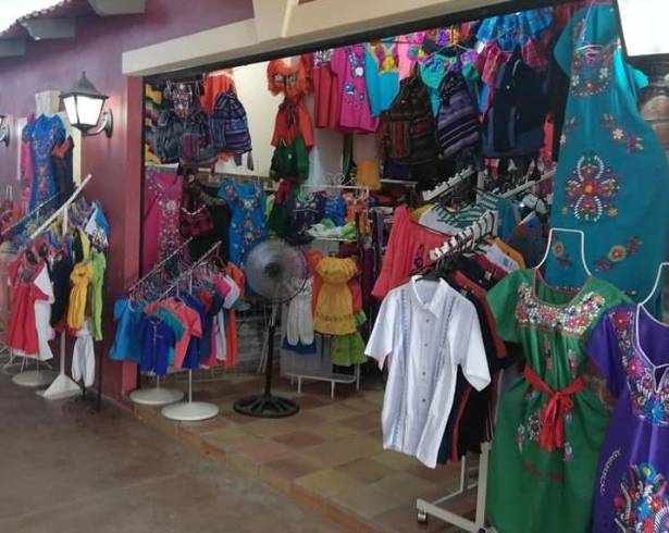 Locatarios del Mercado Zaragoza aseguran estar preparados para atender a turistas estadounidenses que arribarán a Piedras Negras durante el Spring Break.