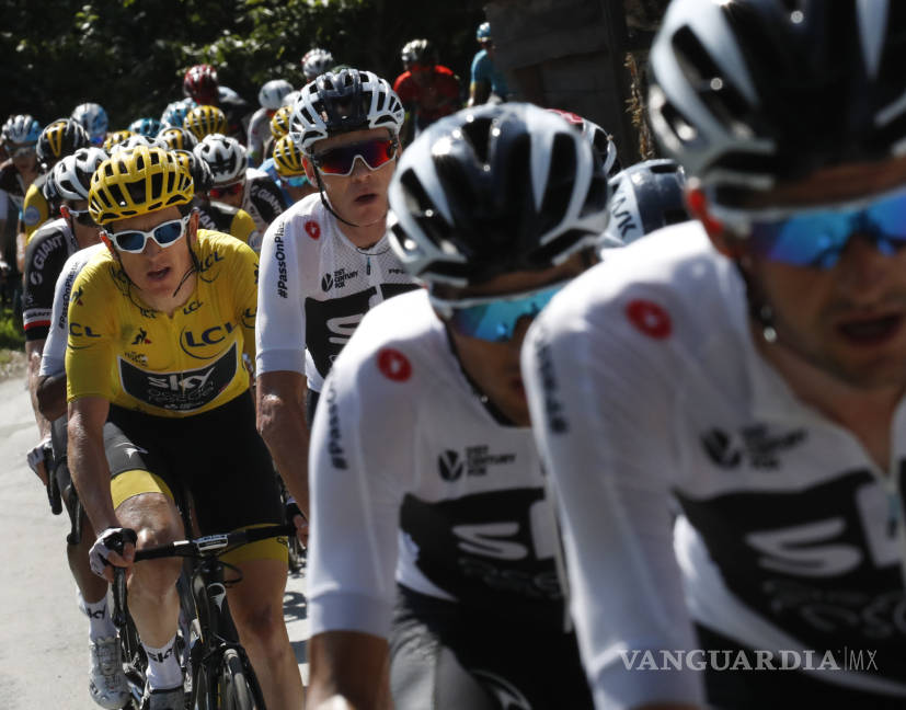 $!Froome es agredido por los aficionados tras caso de dopaje