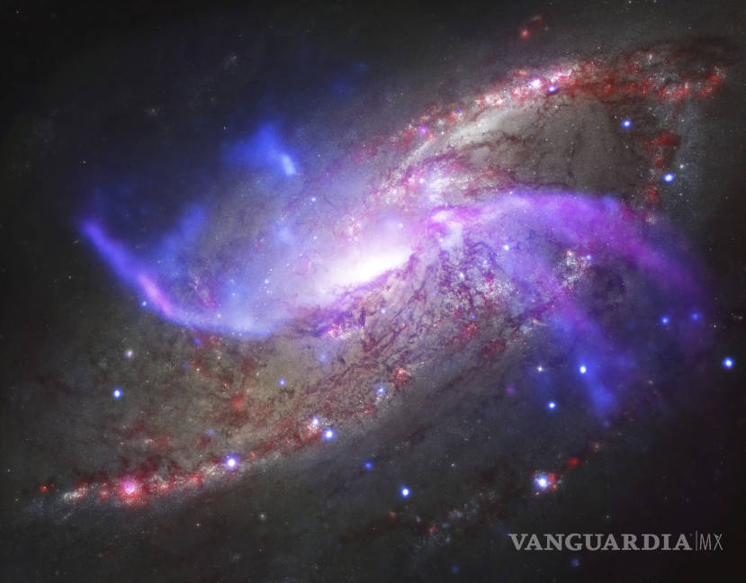 $!El Telescopio Espacial Spitzer nos deja hermosas imágenes del universo
