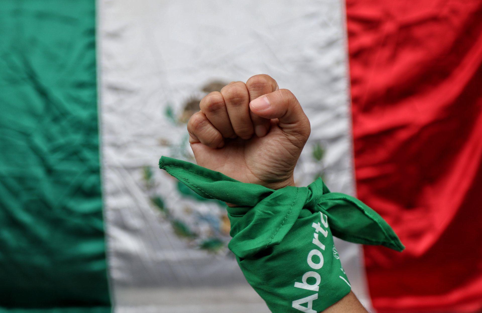 GIRE busca despenalizar aborto en 13 estados de México, tras resolución de SCJN. Noticias en tiempo real