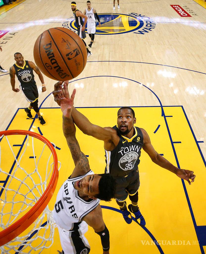 $!Warriors indomables y tienen en la lona a los Spurs