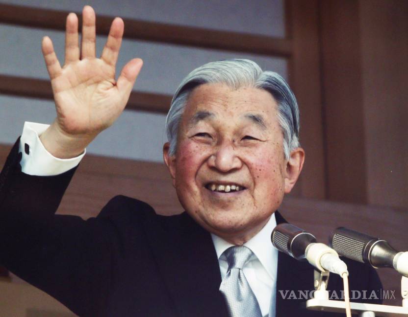 Japón da luz verde a la abdicación de Akihito, la primera en dos siglos