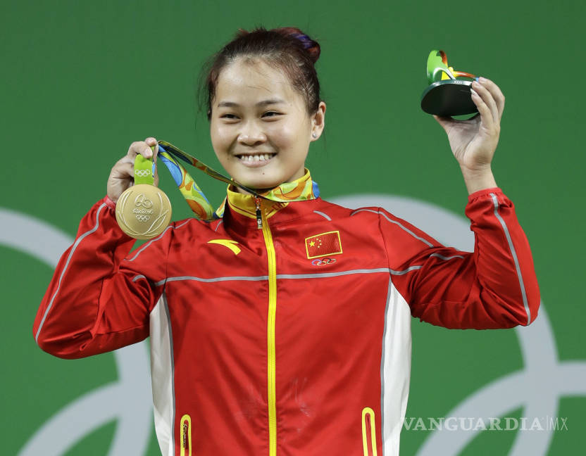 $!Wei Deng gana oro en pesas e impone récord mundial y olímpico en Río 2016 (Video)