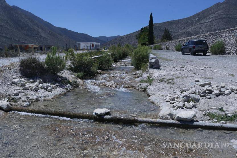 $!La acequia atrae a saltillenses y arteaguenses, pero entre semana luce vacía.