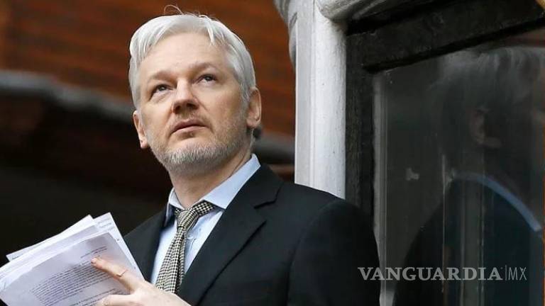 Suecia quiere interrogar a Assange en Londres por presunta violación