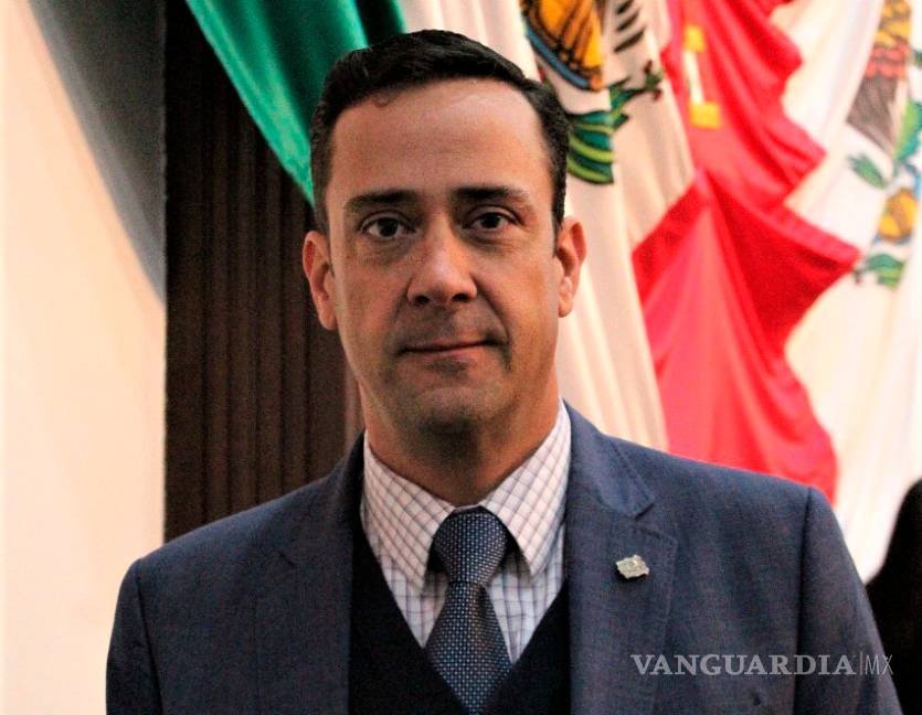 Diputado de Coahuila pide descuento en transporte público a padres que llevan sus hijos a la escuela