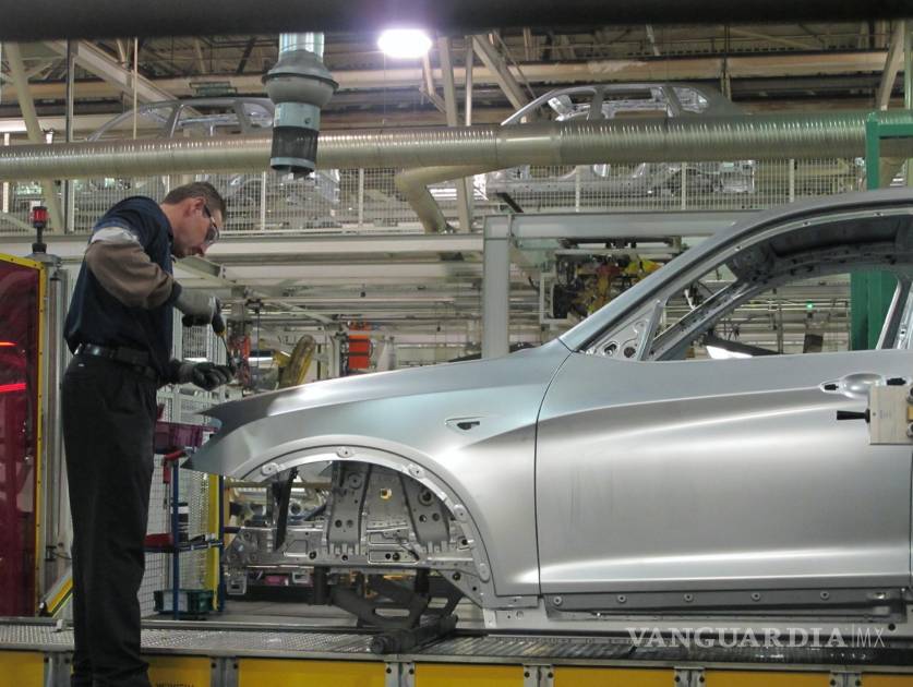 Quiere Trump que los autos producidos fuera de país tengan un 50% de contenido de EU