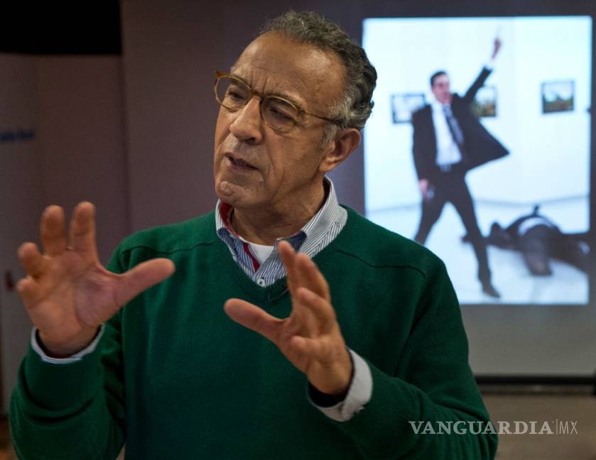 Ganador del World Press Photo: "Retrocedí sin darle la espalda y seguí fotografiando"