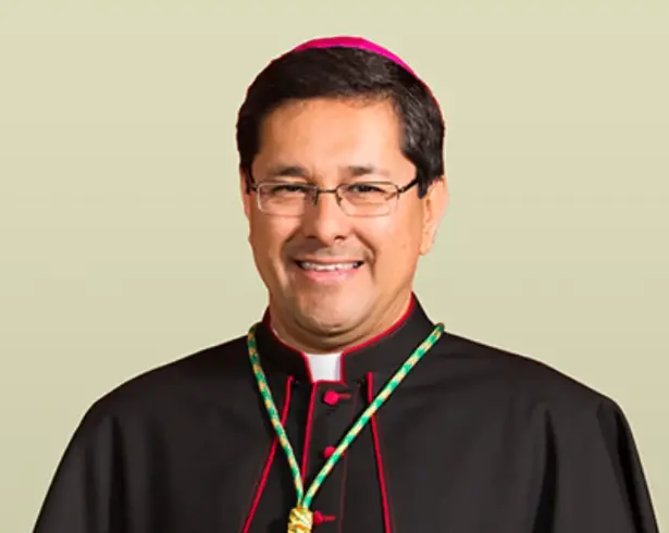 Alfonso Miranda Guardiola respalda las peticiones del Papa Francisco para el cese de la violencia.