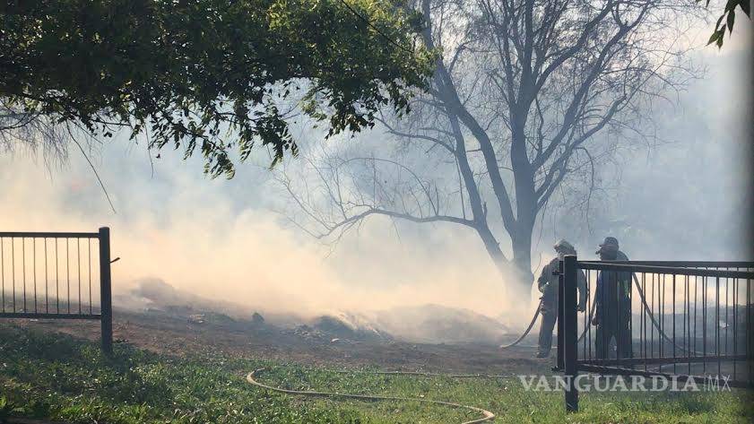 $!Incendio en arroyo amenazó al Bosque Urbano de Saltillo, pero lo controlaron