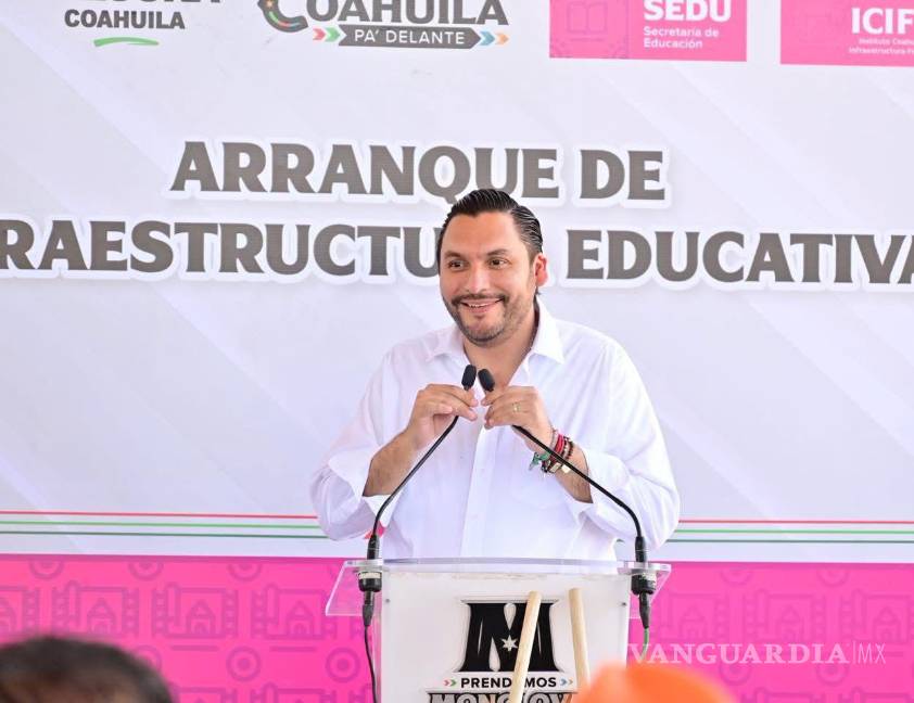 $!El alcalde Carlos Villarreal dio a conocer los trabajos junto con funcionarios estatales.