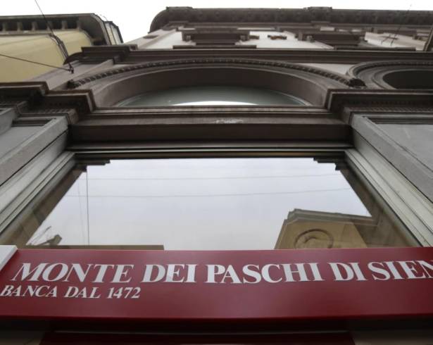 Una vista de una sucursal bancaria ‘Monte Dei Paschi di Siena’ en Milán, Italia, el lunes 19 de diciembre de 2016.