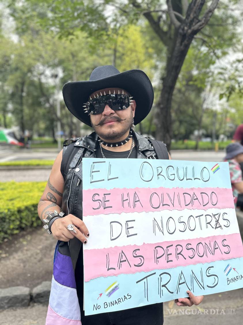 $!Las pancartas fueron directas al momento de pedir por los derechos e igualdad.