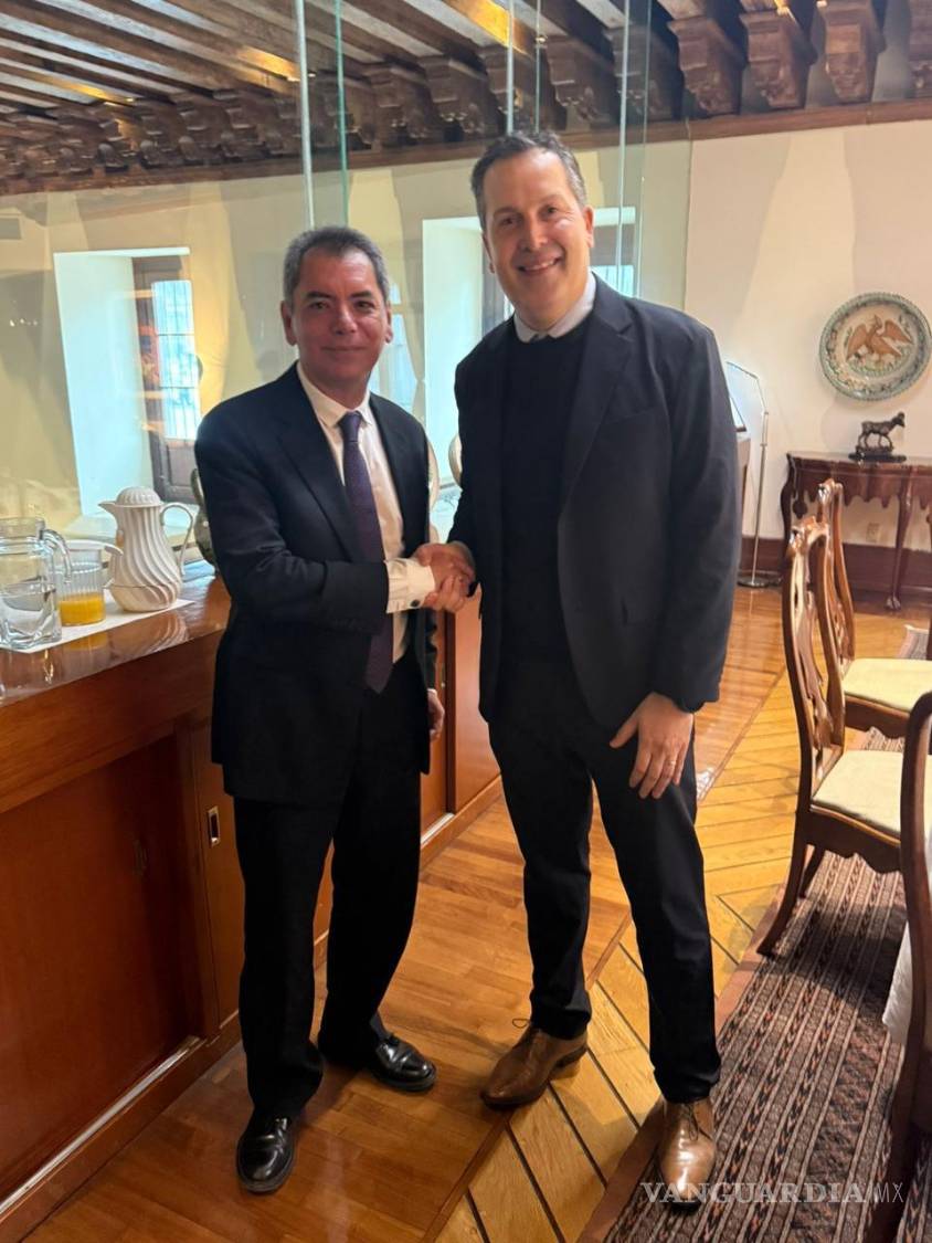 $!El Secretario de Hacienda y Crédito Público, también estuvo presente durante la reunión mostrando interés en lo ocurrido.