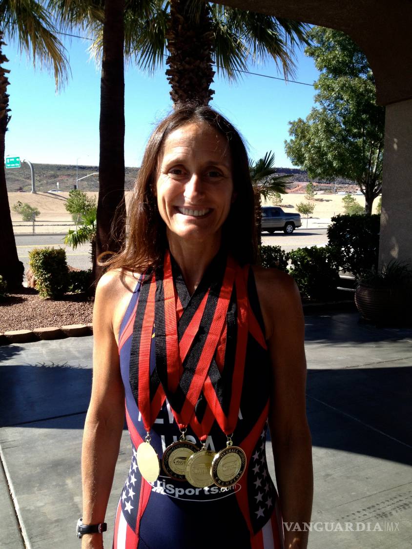 $!Luchan contra el cáncer de mama: Octubre es rosa