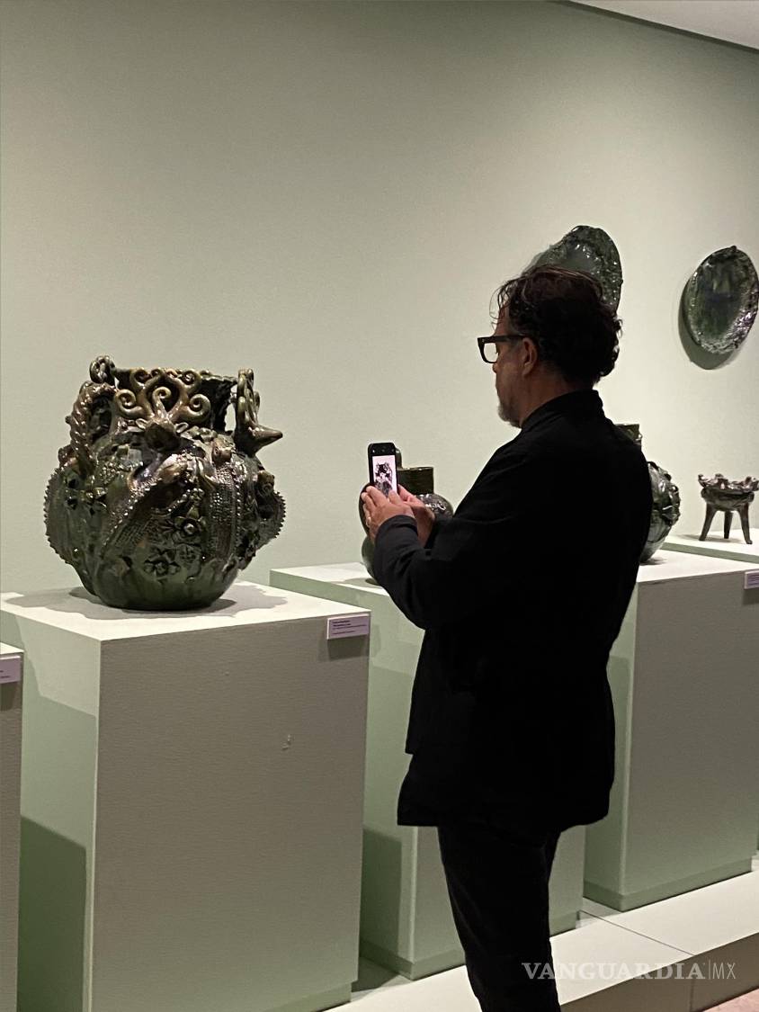 $!El cineasta vivió de cerca la exposición.