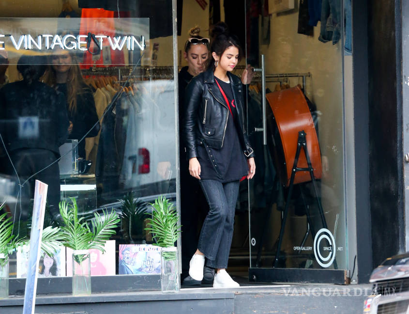 $!Selena Gomez y The Weeknd pasean en NY tras escándalo en Instagram