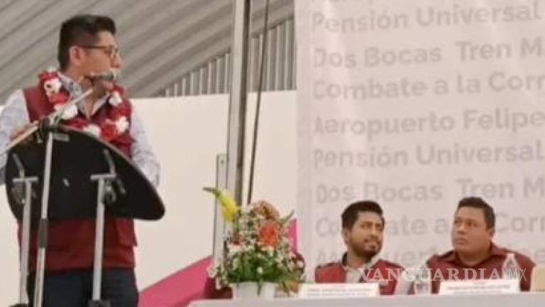 Acarreados... Delegado de Morena pidió apoyo a los alcaldes de Veracruz para transportar gente al AMLOFest2021 (video)