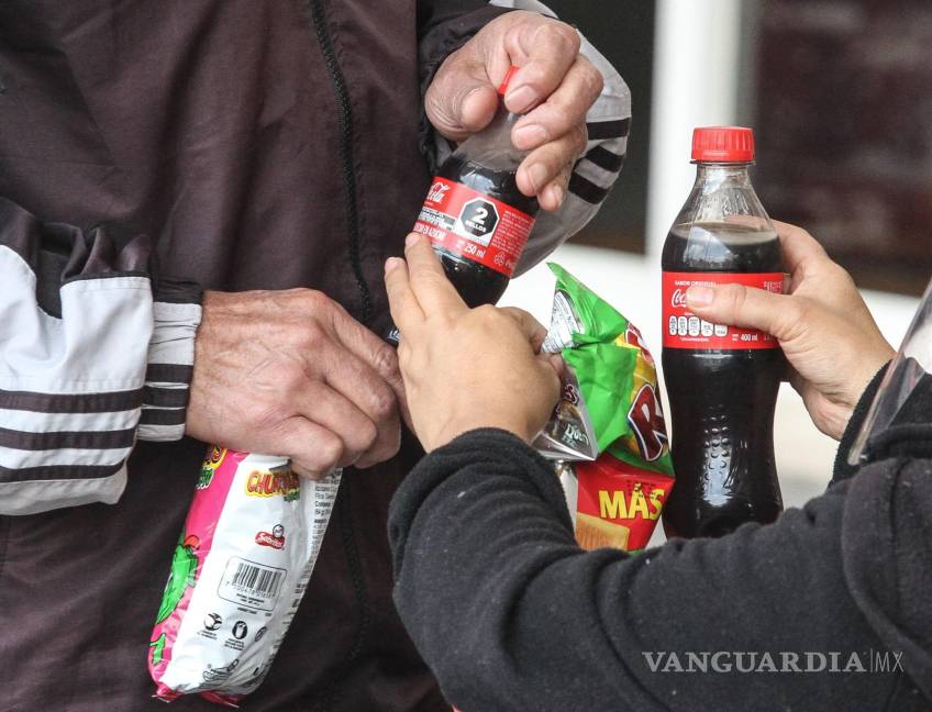 $!Refresco de cola y papas fritas, dichos productos estarán prohibidos en las escuelas de todo el país