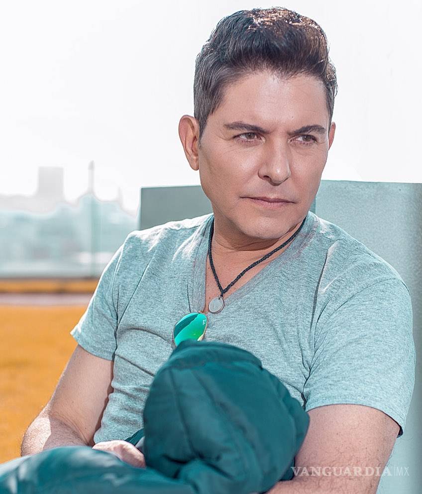 $!Esta bella mujer es nada más y nada menos que... ¡Ernesto Laguardia! (video)