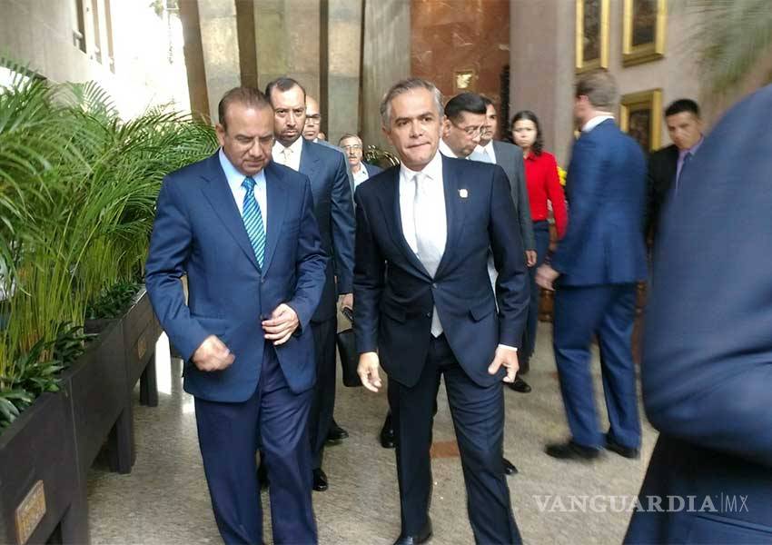 $!Mancera y Navarrete se reúnen, tratan aumento al salario mínimo