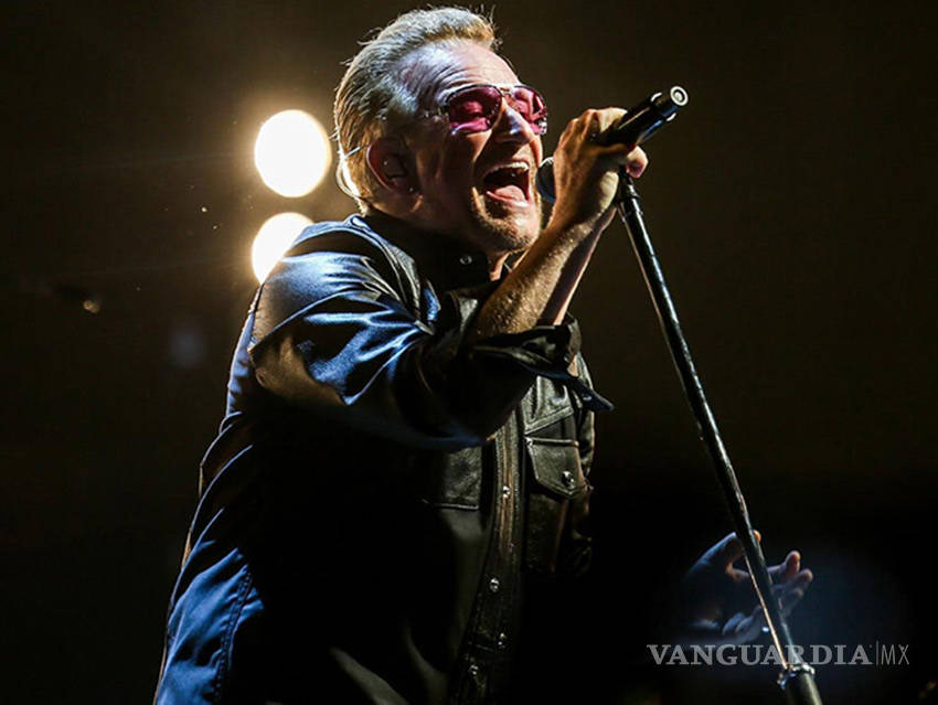 $!Bono, de U2, se disculpa por casos de acoso en su ONG One