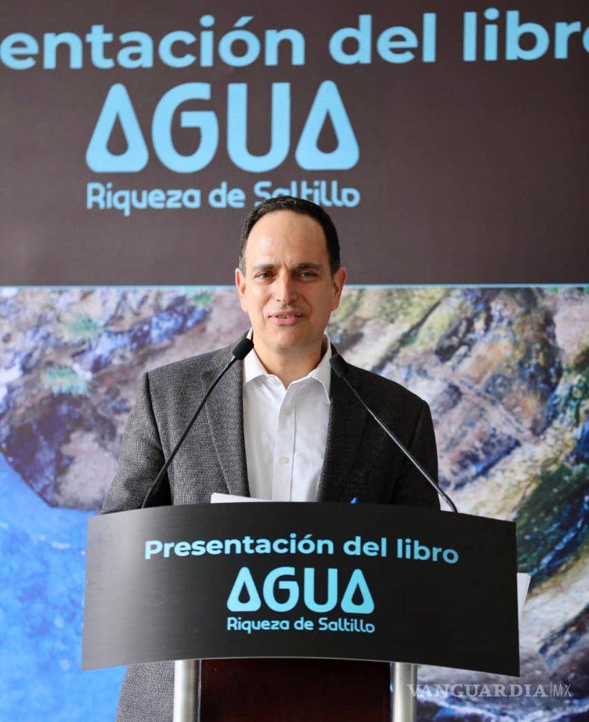 $!Daniel Gaza Tobón, autor del libro en el que explora la historia hídrica de la ciudad.