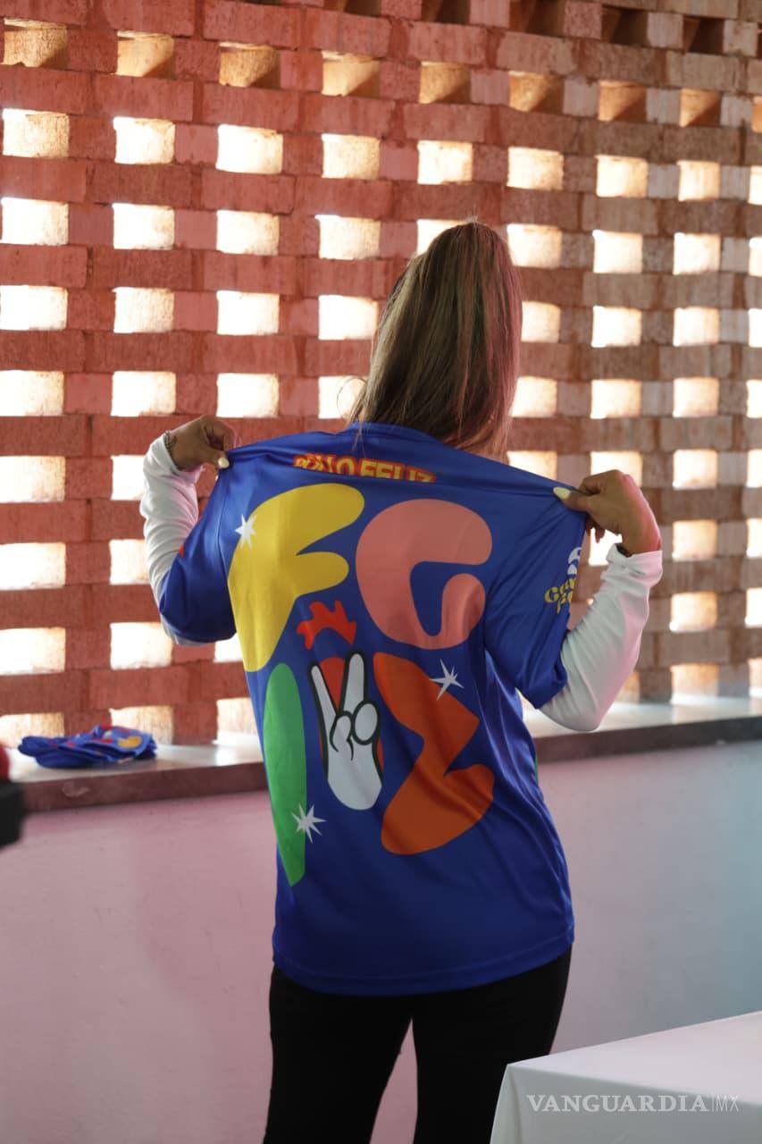 $!La Carrera Feliz “Camina, Trota o Corre” se celebrará el 4 de octubre con un kit de 400 pesos que incluye playera, medalla, calcetas especiales, chip, hidratación y acceso a una rifa.