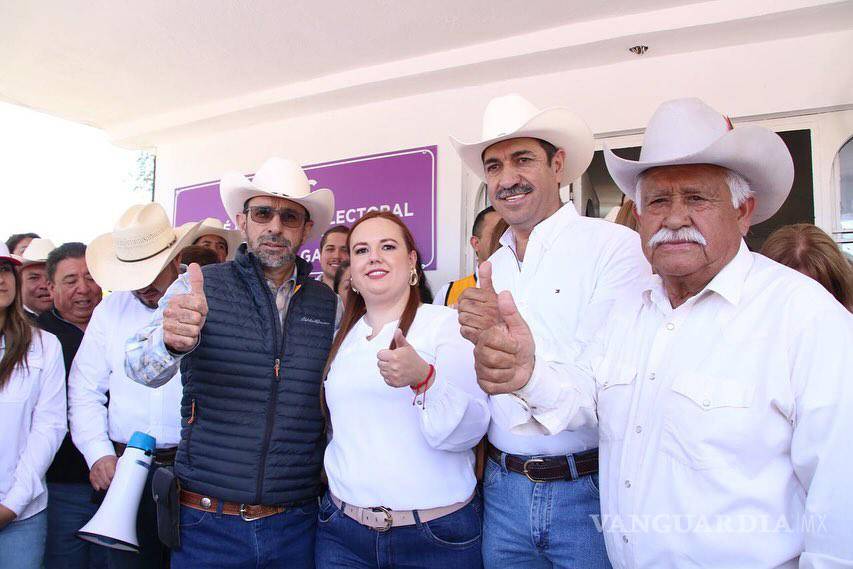 $!En Arteaga, la alcaldesa Ana Karen Sánchez Flores será la primera mujer en tomar las riendas del municipio en esta nueva administración.