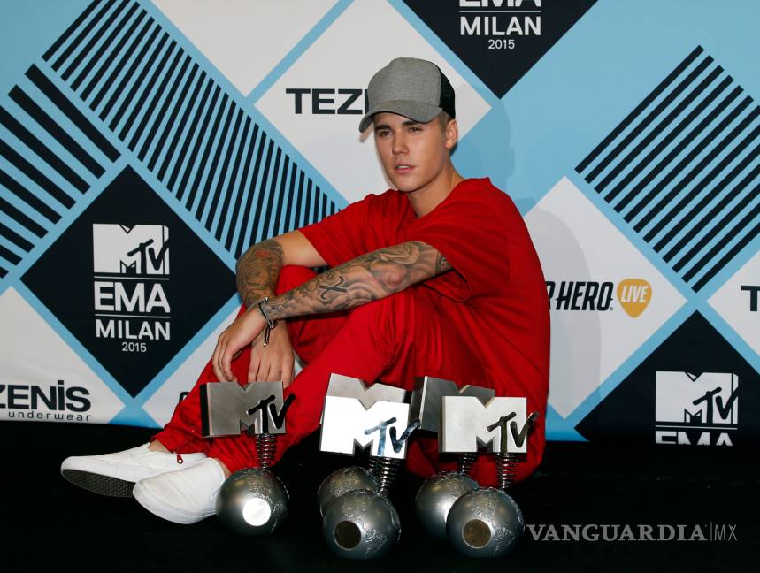 Justin Bieber se embolsa cinco premios en los EMA