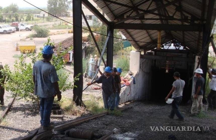 $!Puntos clandestinos ponen en riesgo la vida de los mineros y sus derechos laborales.