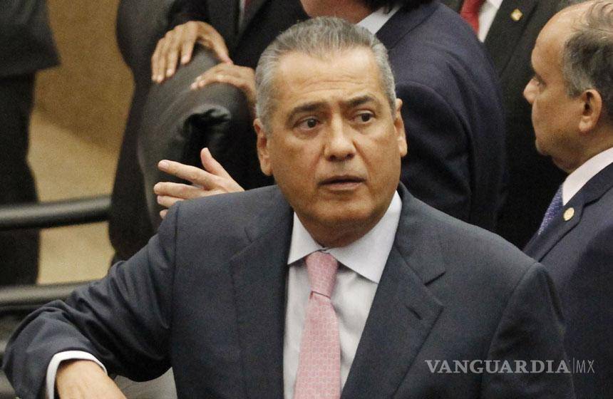 Beltrones presenta su declaración ‘3 de 3’