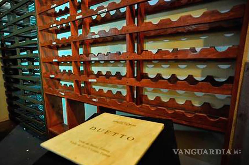 $!Saquean Casa Veracruz, residencia de gobernadores; se llevaron vinos, cuadros y televisores