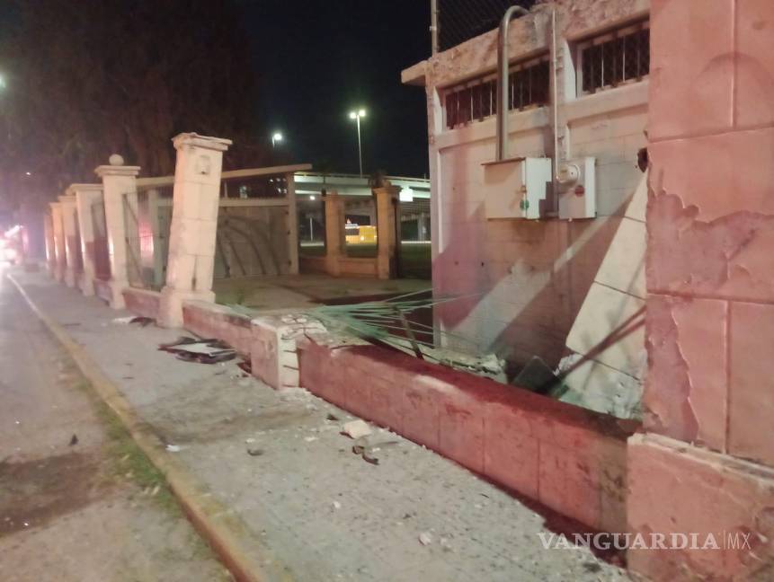 $!Autoridades realizaron peritajes en el sitio para determinar la causa del accidente ocurrido durante la mañana.