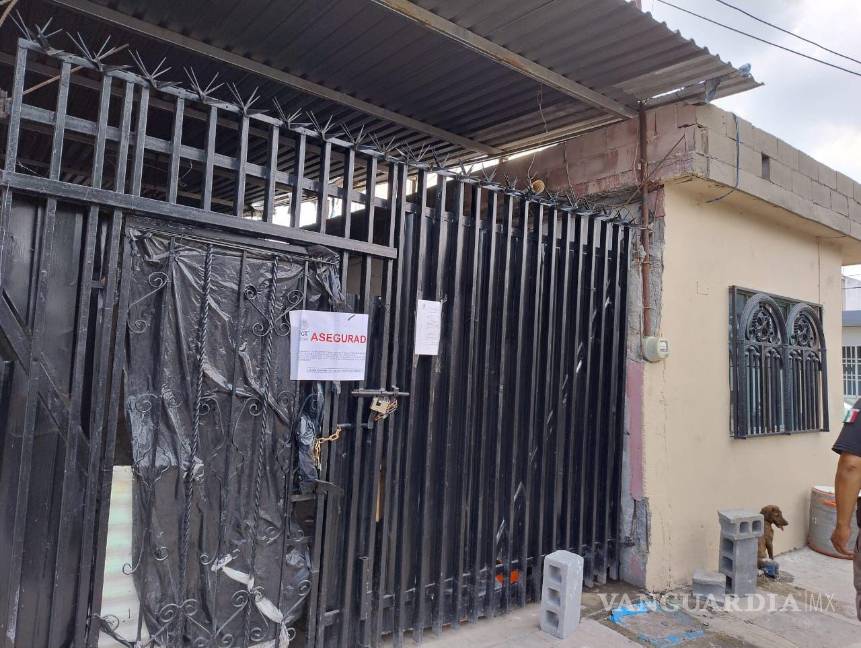 Armas largas y 10 kilos de droga son asegurados durante cateo de la FGR, en Nuevo León