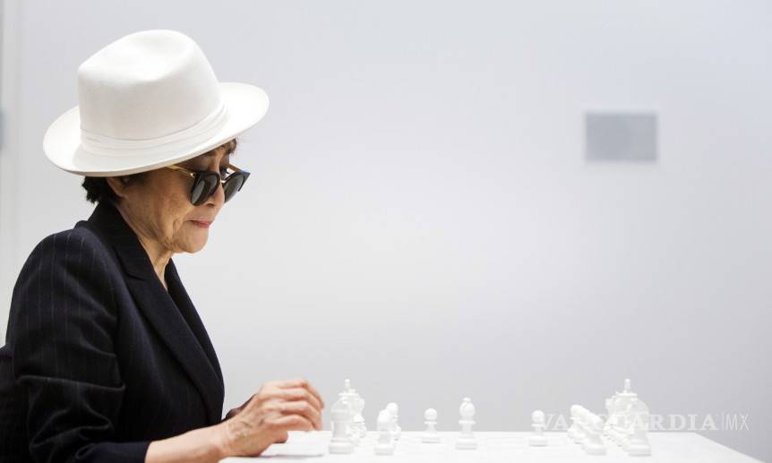 El MoMA expone el tablero de ajedrez de Yoko Ono