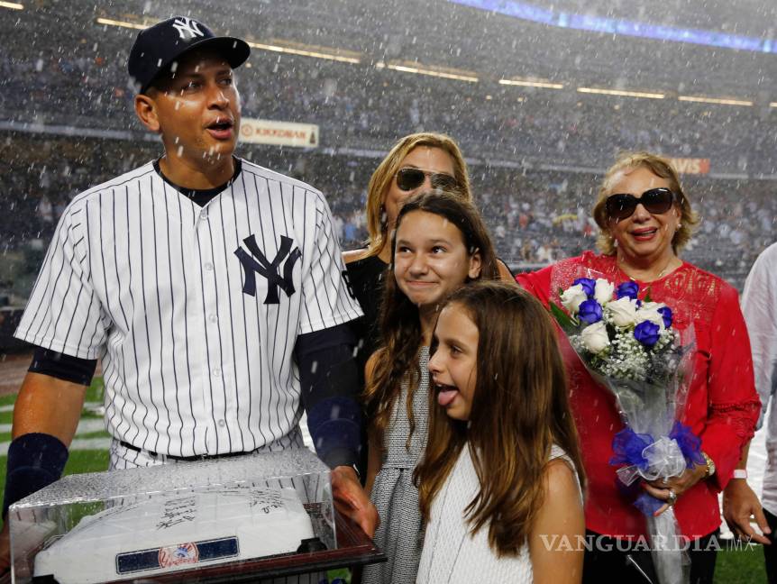 Alex Rodriguez se despide de una carrera llena de récords y polémica