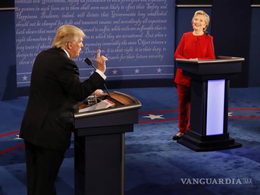 $!Debate presidencial entre el entonces candidato republicano, Donald Trump y la demócrata Hillary Clinton.