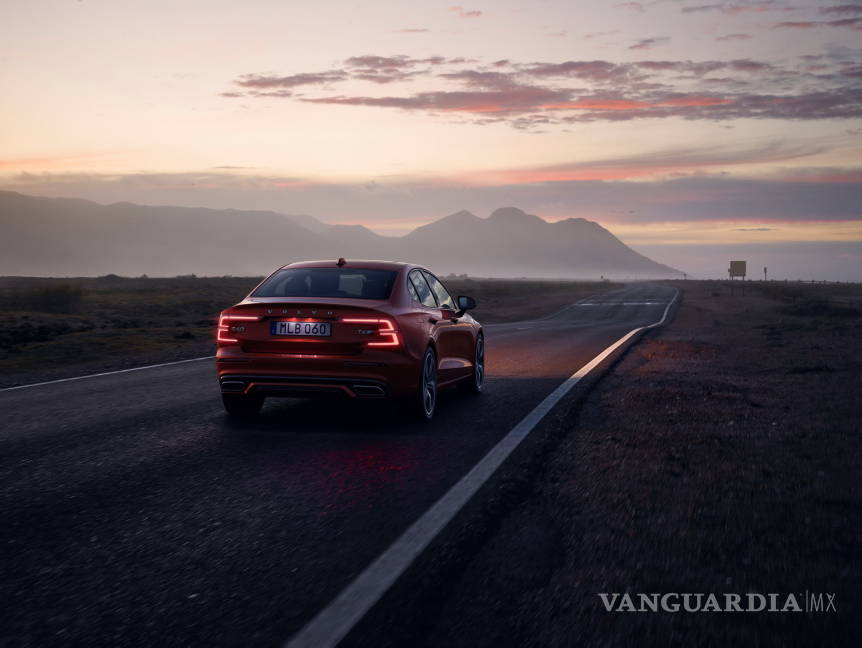 $!Volvo S60 2019, 415 hp para enfrentar al A4 y el Serie 3