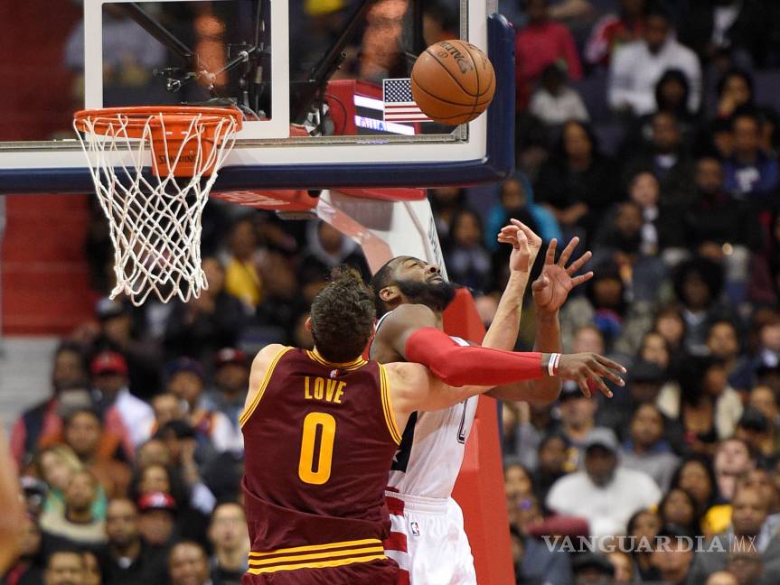 LeBron y los Cavaliers triunfan tras visitar la Casa Blanca