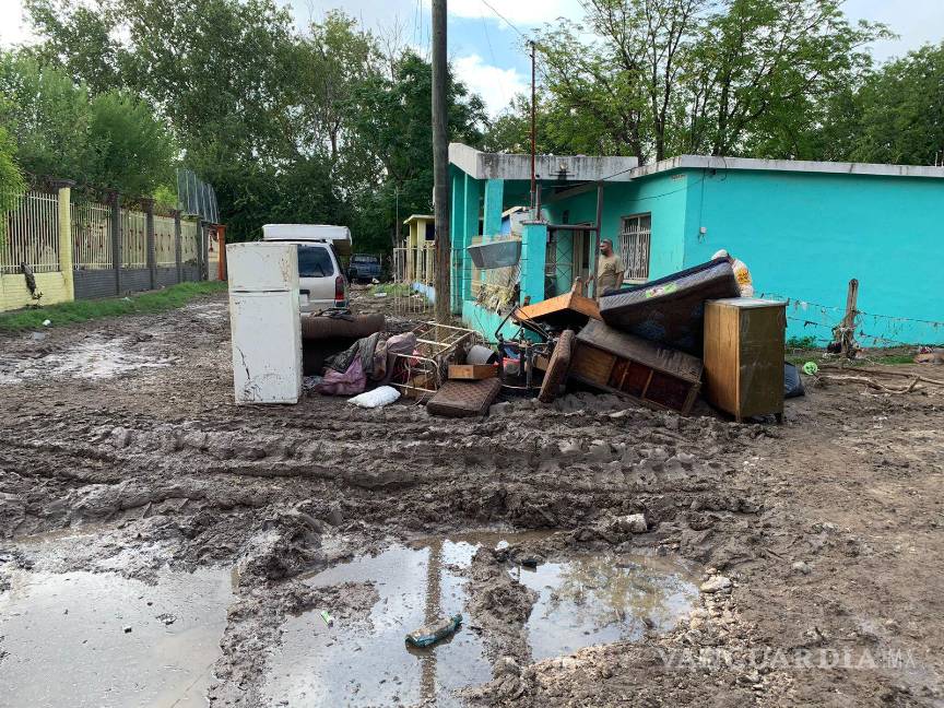 $!Tras fuertes lluvias se registraron desbordes de arroyos en la Región Carbonífera de Coahuila, donde el municipio de Múzquiz quedó prácticamente bajo el agua