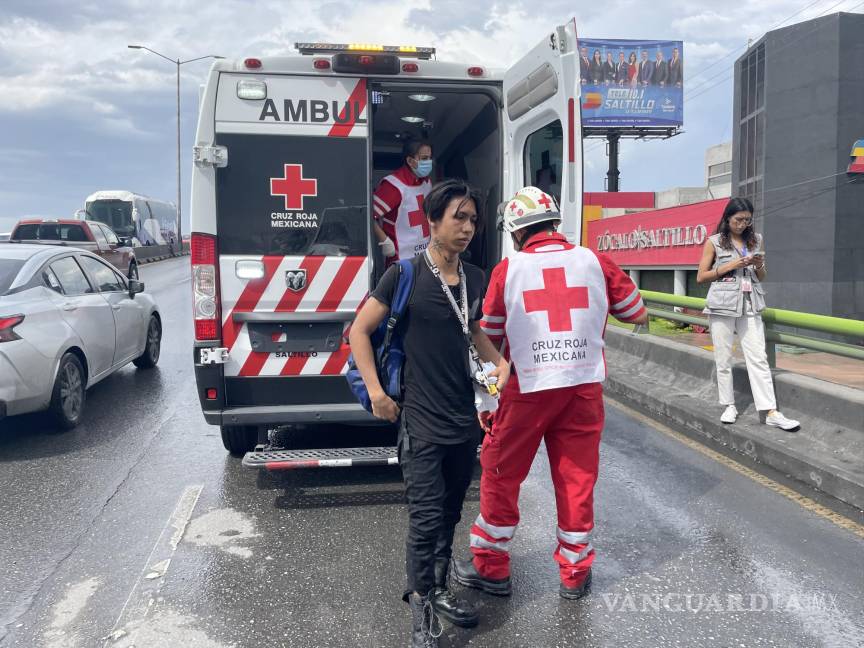 Camión embiste a motociclista, en Saltillo