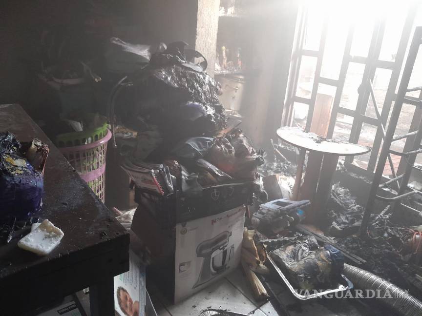 Rescatan a adulta mayor de incendio en Ramos Arizpe