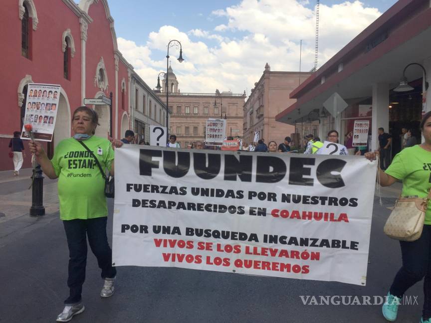 $!Madres de Coahuila marchan por los desaparecidos