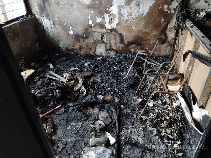 $!La zona más afectada fue la de Control Presupuestal y Supervisión de Proyectos de la Secretaría de Salud, en donde supuestamente robaron una impresora y varias computadoras.